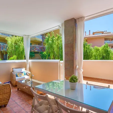 Apartment Reserva Del Higueron Beach & *